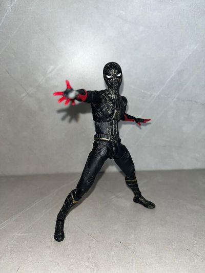 S.H.Figuarts  蜘蛛侠：英雄无归 蜘蛛侠 [黑金战衣]