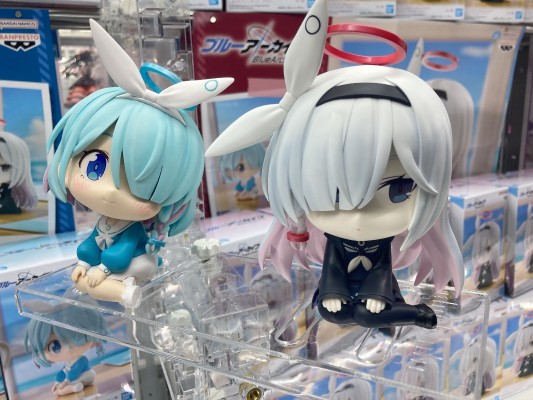 蔚蓝档案 坐姿人偶-普拉娜-