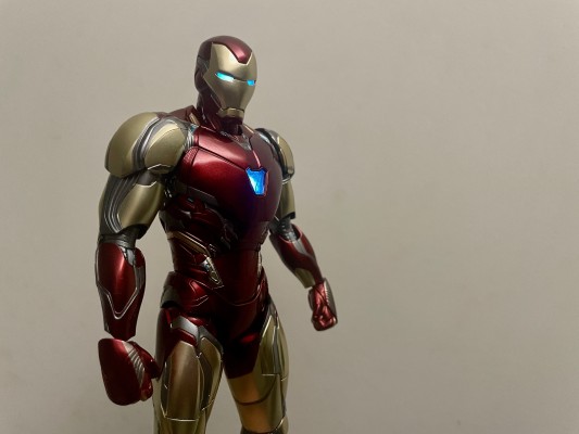 3Z0250 DLX 漫威无限传奇 钢铁侠 85号装甲