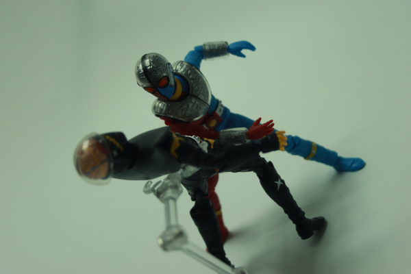 S.H.Figuarts 电脑奇侠01