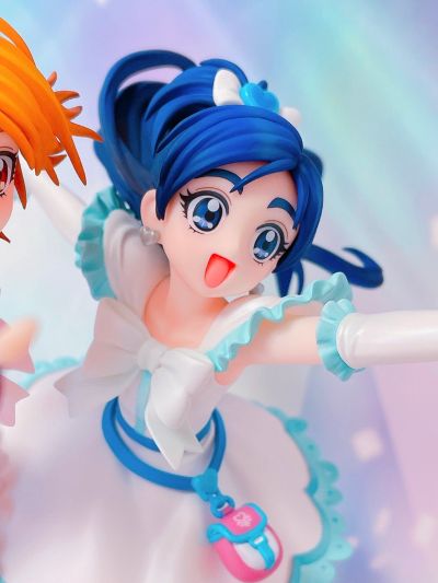 Lucrea 光之美少女 黑天使 与 白天使