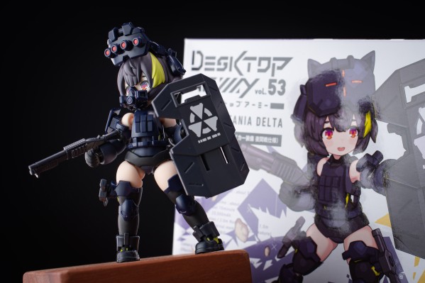 桌面军队 N-212d 泰坦尼娅系列 德尔塔(强袭装备 夜间战式样)