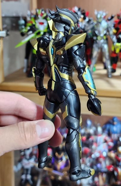 S.H.Figuarts 奥特银河格斗 命运的冲突 泽塔奥特曼 迪斯西姆天爪