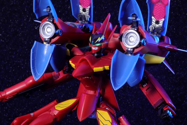 HI-METAL R  超时空要塞7 VF-19改 烈焰女武神