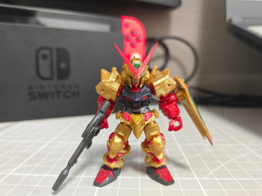 肯德基高达扭蛋三件套