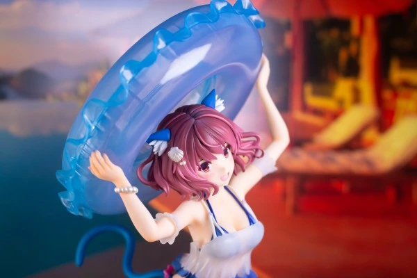 妮雅 泳装