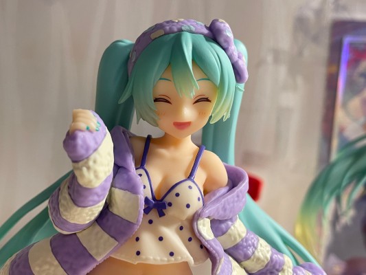 初音未来手办 Costumes VOCALOID 初音未来 Taito Online Crane Limited