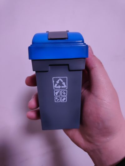 蔚蓝档案 垃圾兔