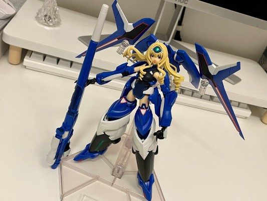 机娘计划  IS〈无限斯特拉托斯〉蓝色之泪 与 塞西莉娅・奥尔卡特