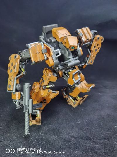 六角机牙 豪腕α Lux Ape