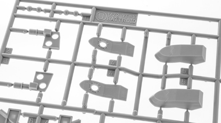65893 超时空要塞系列 VF-19EF/A 机器人形态 勇·特别型“超时空要塞F”