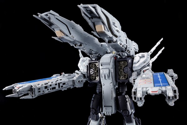 1/3000 完全变形SDF-1 MACROSS