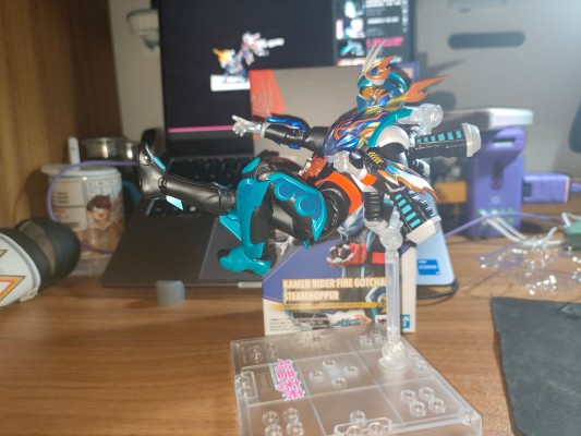 S.H.Figuarts  假面骑士烈焰歌查德