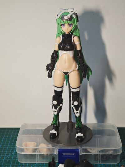 机甲少女 猩红魔鹫 旗袍