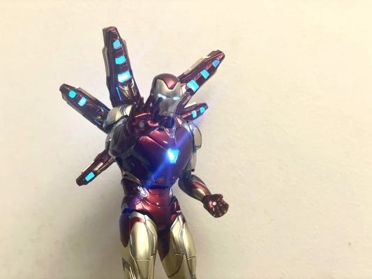 3Z0250 DLX 漫威无限传奇 钢铁侠 85号装甲