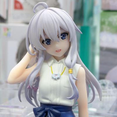 压泡面 魔女之旅 伊蕾娜 喇叭裙