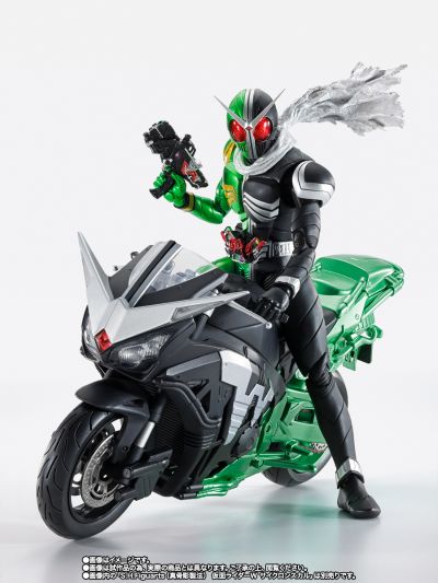 S.H.Figuarts 硬汉摩托（风都侦探改编动画纪念款）