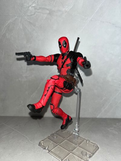 S.H.Figuarts 死侍（死侍与金刚狼）