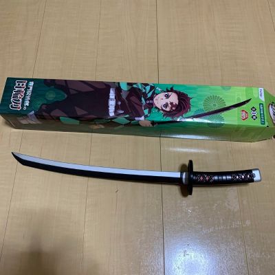 鬼灭之刃 灶门炭治郎的日轮刀