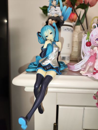 初音未来系列 小坐系列奖品人偶  "初音未来联名大耳狗与MILK"