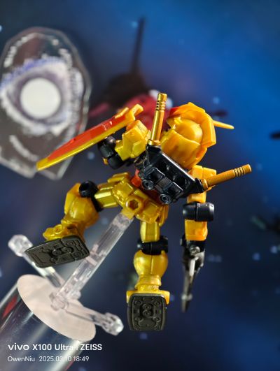 肯德基高达扭蛋三件套