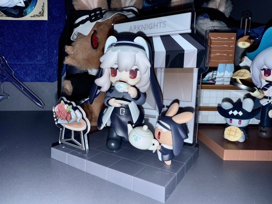 明日方舟 来份甜点Q版系列 斯卡蒂