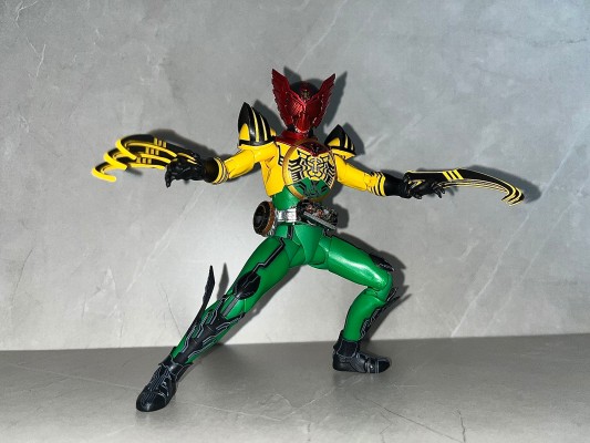 S.H.Figuarts(真骨雕制法) 假面骑士卌骑与欧兹 电影大战 超级激战 假面骑士欧兹 超级鹰虎蝗联组