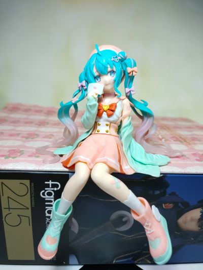压泡面 初音未来 恋爱的水手服  香橘甜
