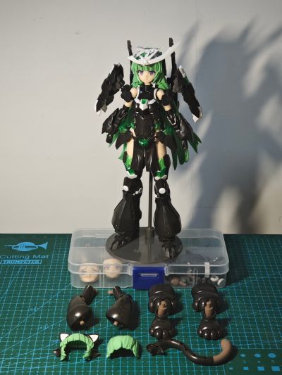 机甲少女 猩红魔鹫 旗袍