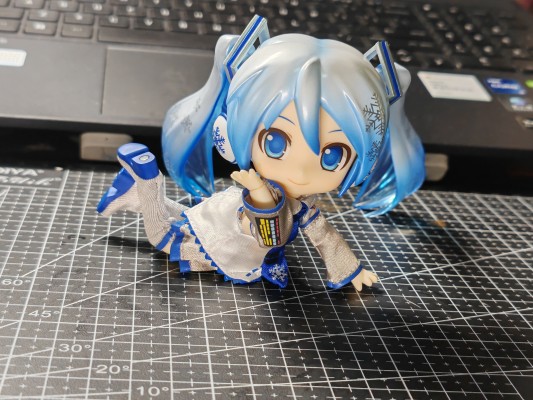 粘土娃: 服装套组 初音未来 雪未来