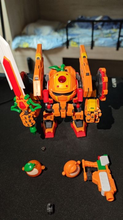 果宝特攻拼装机甲系列模型 香橙战宝