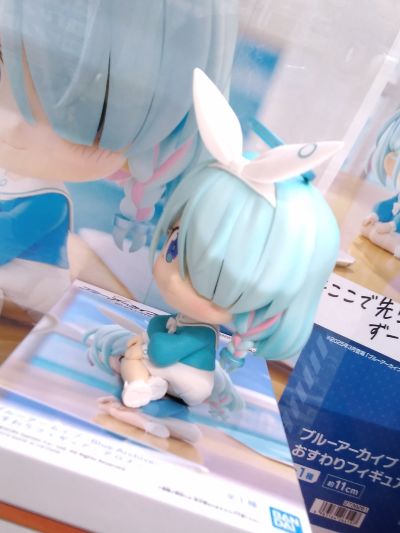 蔚蓝档案 坐姿人偶-普拉娜-