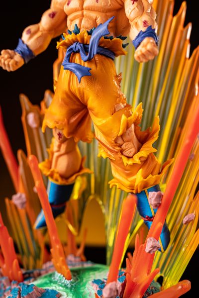 FiguartsZERO [超激战] 龙珠Z 超级赛亚人 孙悟空 你还敢提小林!!!!!