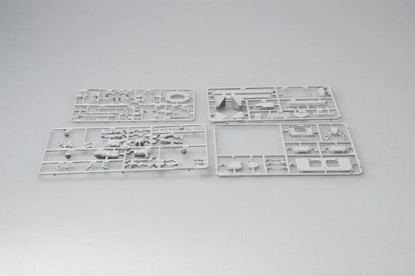 编号：00395 1/35 装甲车辆系列 美军 M1127 “斯崔克”侦察车（RV）