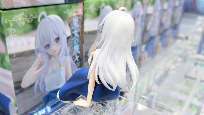 压泡面 魔女之旅 伊蕾娜 喇叭裙