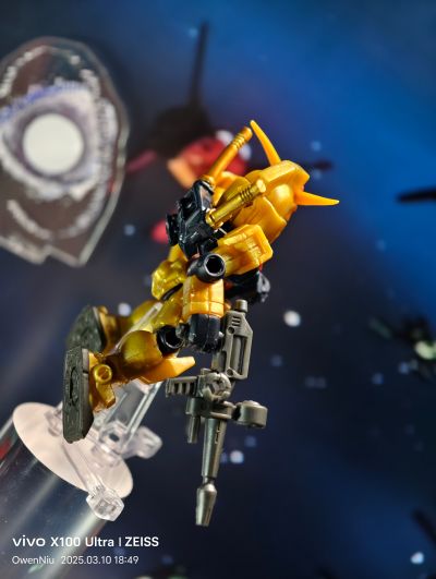 肯德基高达扭蛋三件套