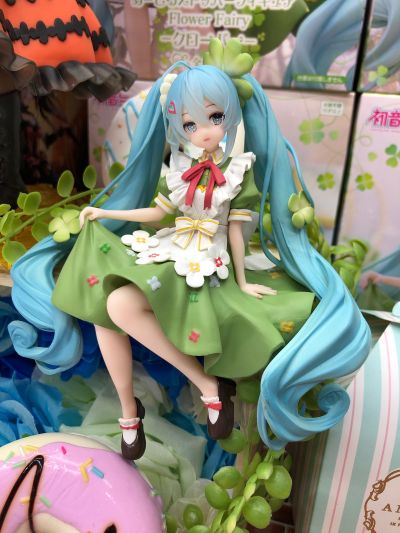 压泡面 初音未来  花仙子 四叶草