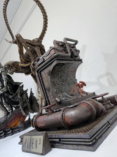 展览馆线XL 异形3 异形狗