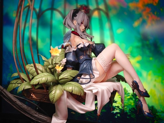 碧蓝航线 霞飞 笼中的白雪公主