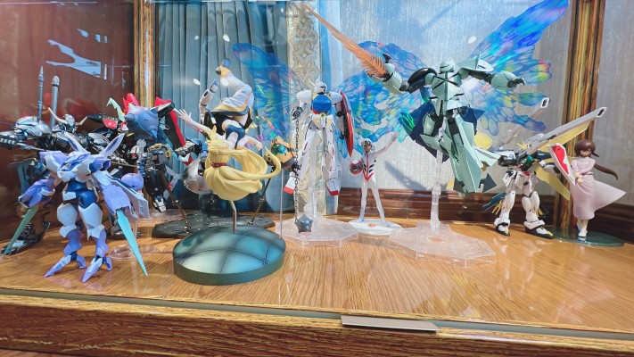 MG 1/100 机动战士高达逆A  ∀高达 /倒X［纳米装甲套装］