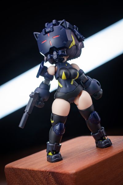 桌面军队 N-212d 泰坦尼娅系列 德尔塔(强袭装备 夜间战式样)