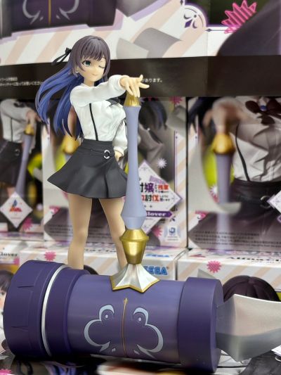 虽然是公会的柜台小姐， 但因为不想加班所以打算独自讨伐迷宫头目 Luminasta “亚莉纳·可洛瓦”