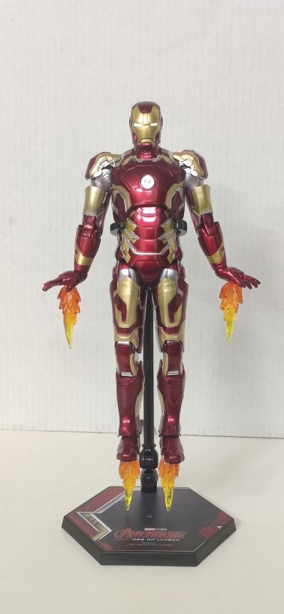 复仇者联盟2：奥创纪元 钢铁侠 43号装甲 发光版