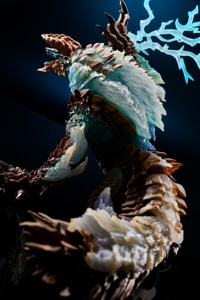 S.H.MonsterArts 雷狼龙 -怪物猎人20周年纪念版-