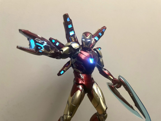 3Z0250 DLX 漫威无限传奇 钢铁侠 85号装甲