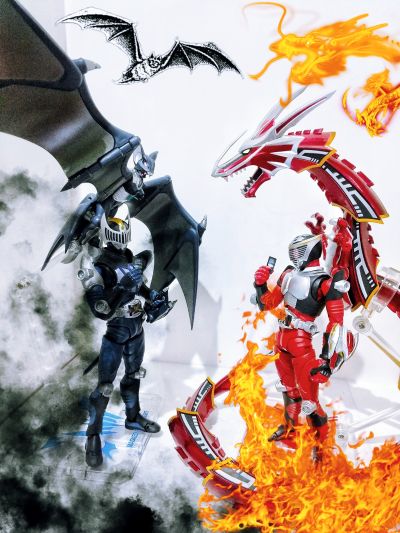 S.H.Figuarts   假面骑士龙骑与深红之龙套装