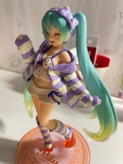 初音未来手办 Costumes VOCALOID 初音未来 Taito Online Crane Limited