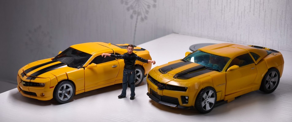 变形金刚40周年纪念款 大黄蜂