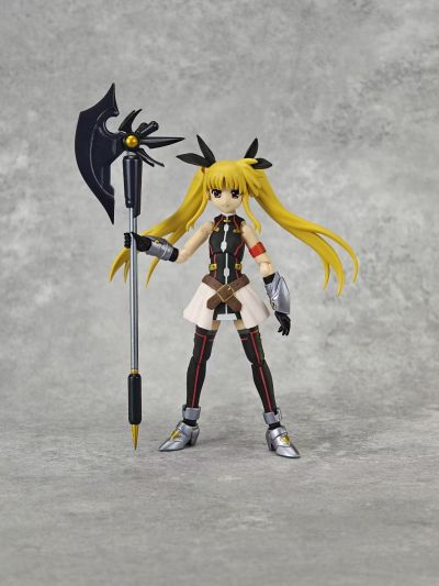 figma #186 魔法少女奈叶 The MOVIE 2nd A's 菲特 ブレイズフォームver. 