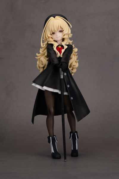 蔚蓝档案 拄拐笑面教授